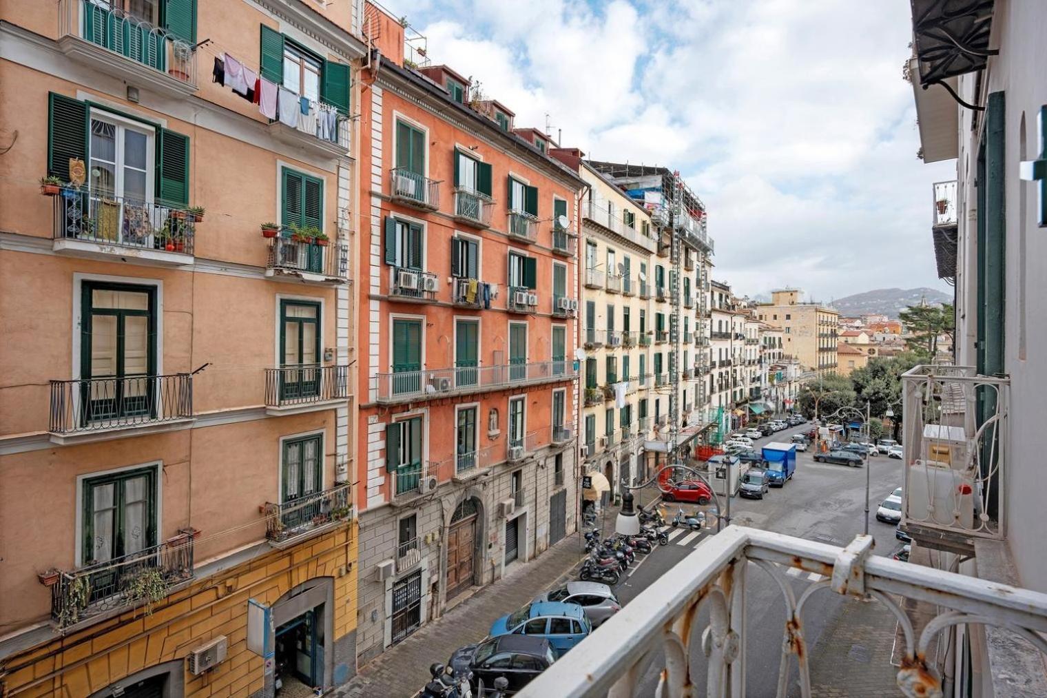 B&B Verdi Salerno Exteriör bild
